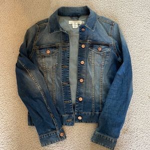 Woman’s H&M dark wash jean jacket